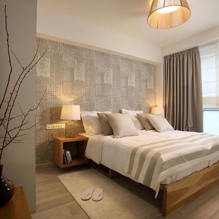 Love Lifestyle Suite เอเธนส์ ภายนอก รูปภาพ